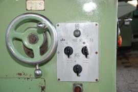 Ostrička - brúska na frézy