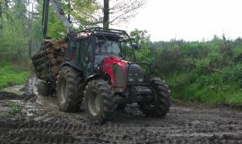 Traktor Valtra