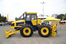 SKIDDER ECOTRAC 120V PREDAJ
