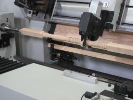Prodám použitý repasovaný CNC soustruh na dřevo