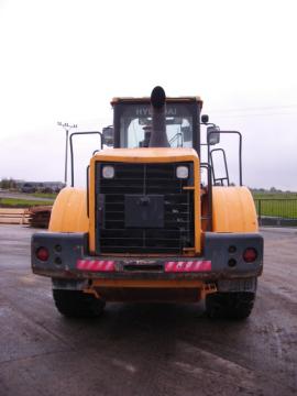 Kolový nakladač HYUNDAI 760