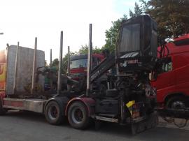 Lesovůz Scania R580 6x4 + Loglift 140 + přívěs - souprava