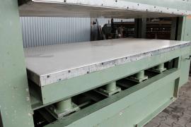 Dyhovací lis Steinemann 2500x1300mm vodné ohrievanie