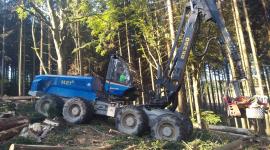 Operátor na Harvestor H 21