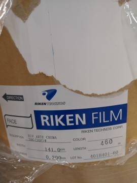 Povrchové dekoračné folie pre olepenie veľkoplošných materiálov
