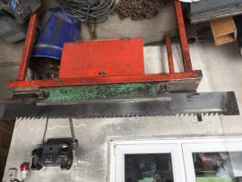 Díly na katr RZ710 - rám s hydraulickým šponováním, závěsy, pily, stůl