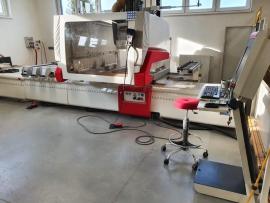 CNC dřevoobráběcí centrum SCM
