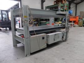 Dyhovací lis Italpresse 2500x1200mm plošný olejové ohrievanie
