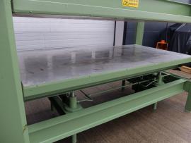 Dyhovací lis SIPA 2250x1000mm plošný bez ohrievania