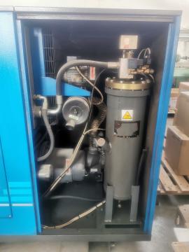 Skrutkový kompresor so sušičkou AirKrone 18,5KW 174 m3/hod