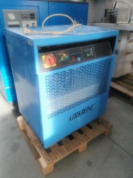 Skrutkový kompresor so sušičkou AirKrone 18,5KW 174 m3/hod