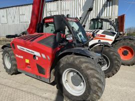 Predám teleskopické nakladače Bobcat a Massey