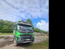 Lesovoz Volvo FMX 6x6