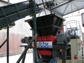 Výkonný drvič na palety a drevený odpad CASTULIK ARIES240/900_67kW