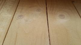 Smrk Přířezy |  Měkké dřevo | Řezivo | Juhos és Juhos Kft