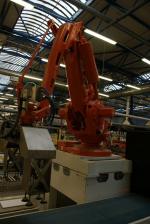 Muut laitteet ABB IRB 660 Robot R2 Outsorting station |  Kuljetuskoneet | Puutyökoneet | Swedwood Slovakia s.r.o. OZ Malacky