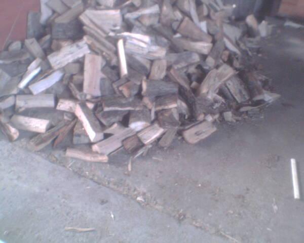 Firmu na výrobu palivového dřeva 