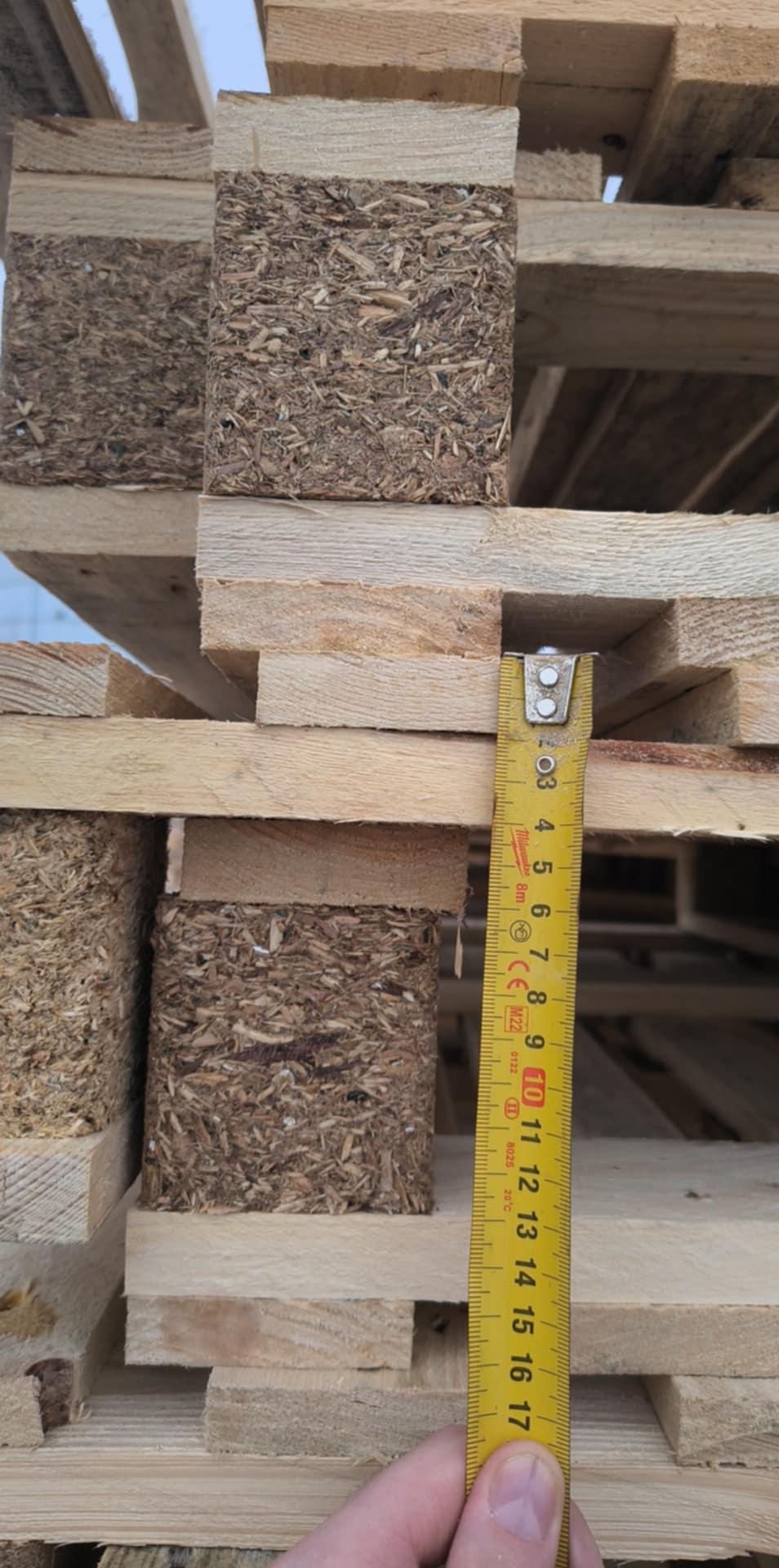 Predáme použité svetlé palety 